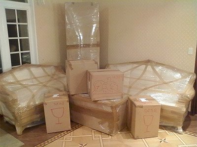 packing furniture